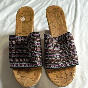 Montego Bay Club wedge sandals size 9